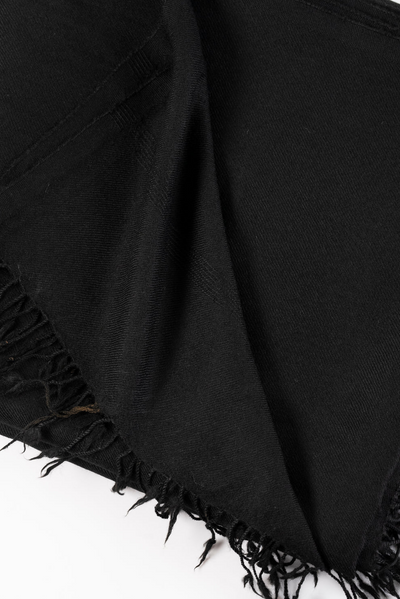 Premium Black Wool Shawl – Luxury Winter Comfort 🖤❄️✨